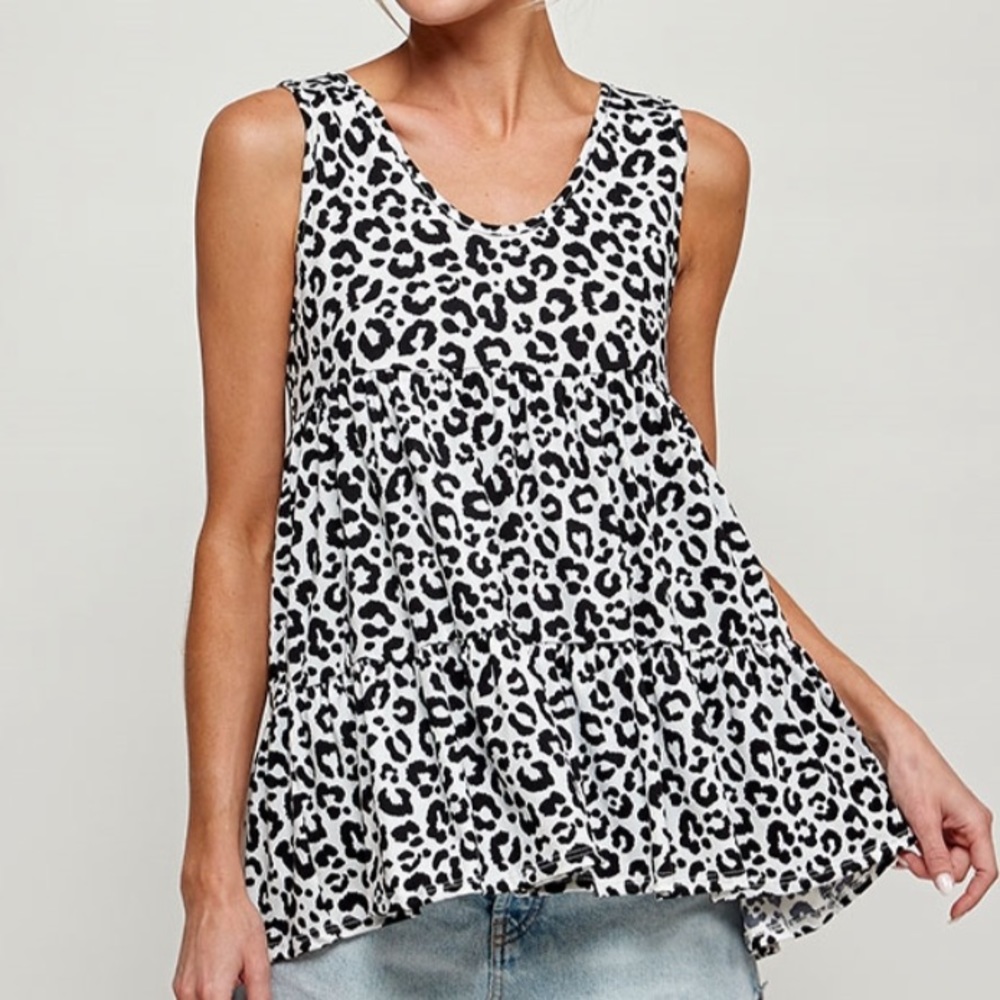 NEW Soft Black and White Tiered Sleeveless Top - Picture 4 of 6